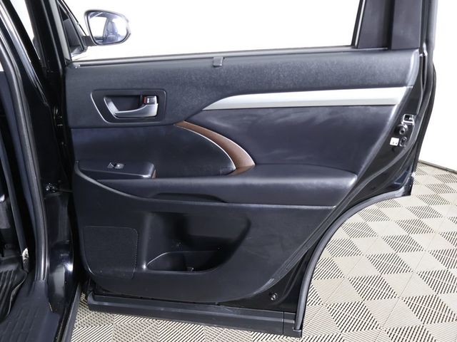 2019 Toyota Highlander XLE V6 AWD - 23026014 - 27