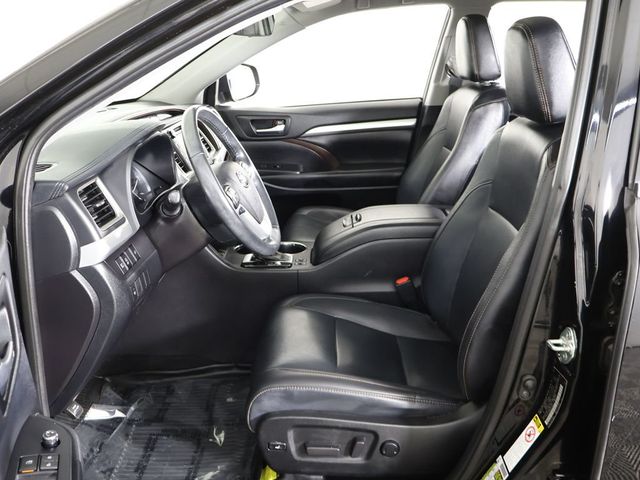 2019 Toyota Highlander XLE V6 AWD - 23026014 - 32