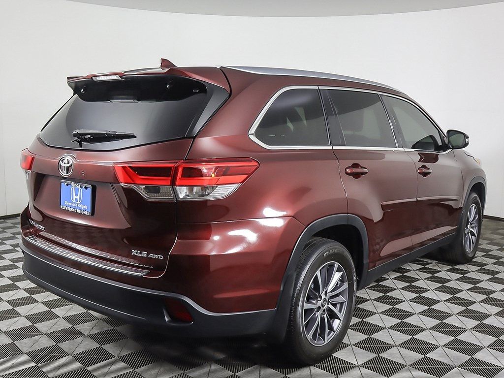 2019 Toyota Highlander XLE V6 AWD - 22719921 - 12