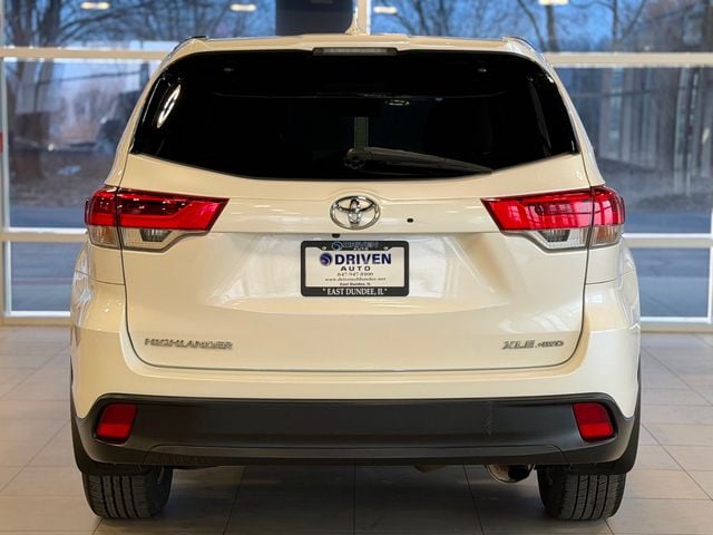 2019 Toyota Highlander XLE V6 AWD - 22989577 - 9