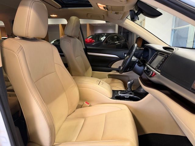 2019 Toyota Highlander XLE V6 AWD - 22989577 - 23