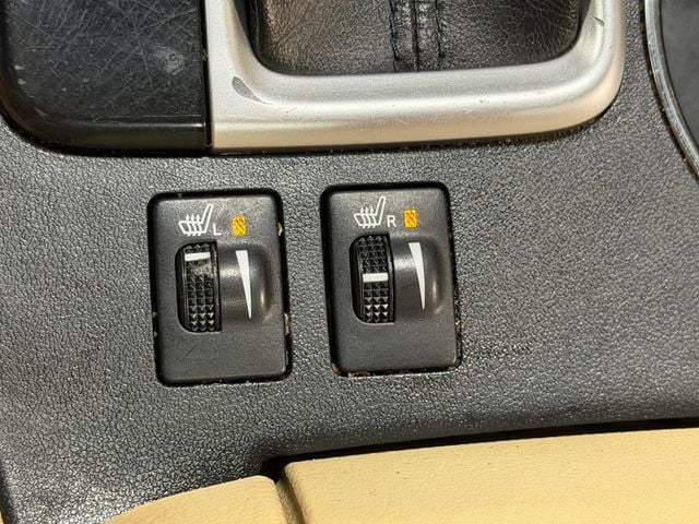 2019 Toyota Highlander XLE V6 AWD - 22989577 - 36