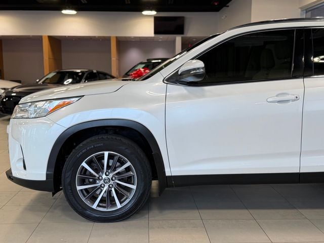2019 Toyota Highlander XLE V6 AWD - 22989577 - 7