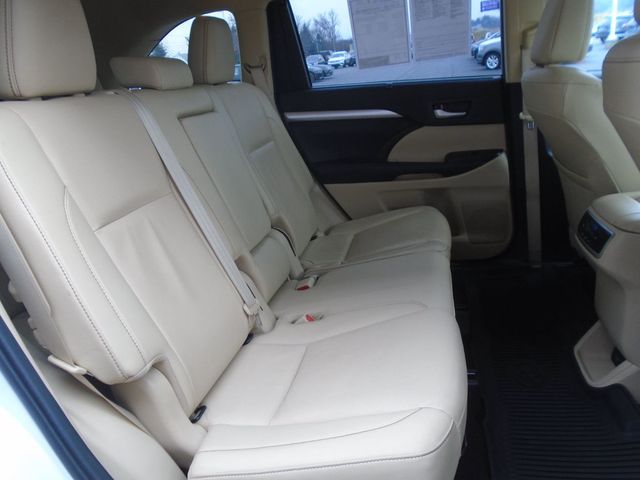 2019 Toyota Highlander XLE V6 AWD - 22950402 - 33