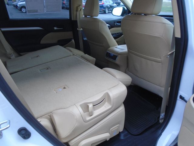 2019 Toyota Highlander XLE V6 AWD - 22950402 - 41