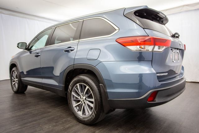 2019 Toyota Highlander XLE V6 AWD - 22657402 - 32