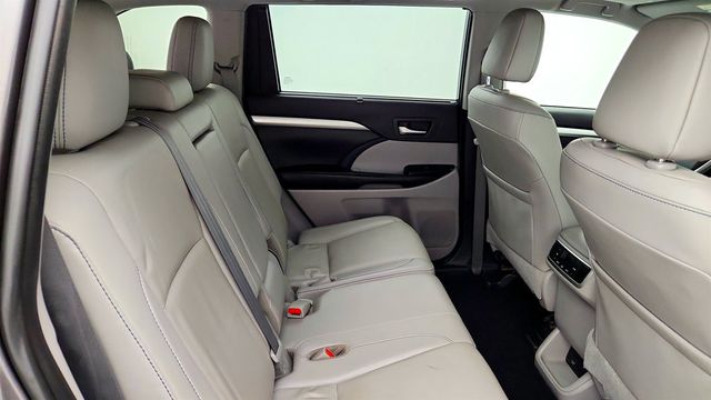 2019 Toyota Highlander XLE V6 AWD - 23034693 - 23