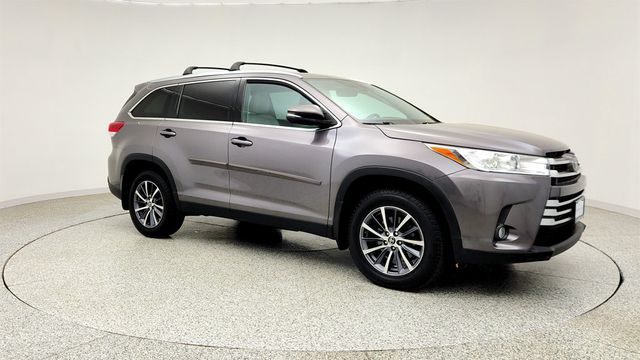 2019 Toyota Highlander XLE V6 AWD - 23034693 - 2