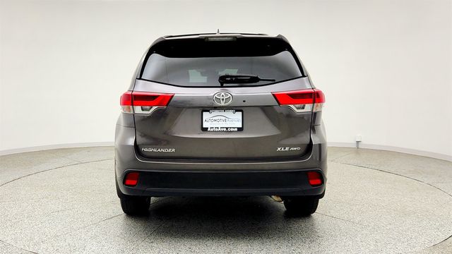 2019 Toyota Highlander XLE V6 AWD - 23034693 - 5