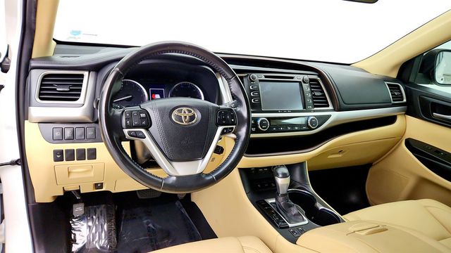 2019 Toyota Highlander XLE V6 AWD - 23043959 - 12