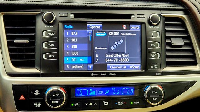 2019 Toyota Highlander XLE V6 AWD - 23043959 - 18