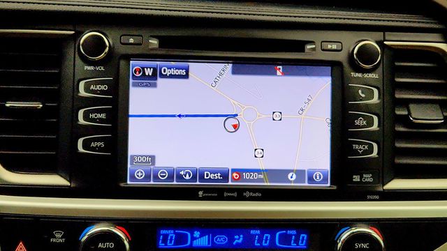 2019 Toyota Highlander XLE V6 AWD - 23043959 - 19