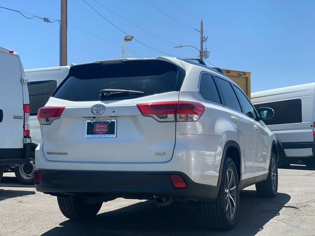 2019 Toyota Highlander XLE V6 FWD - 23030492 - 9