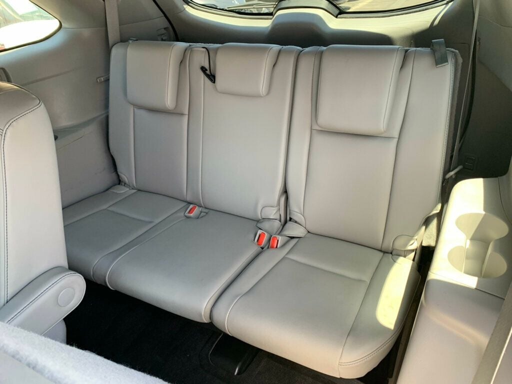 2019 Toyota Highlander XLE V6 FWD - 23030492 - 18