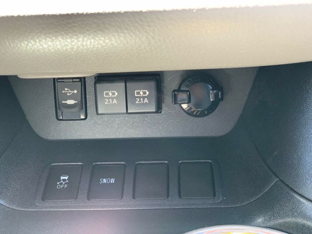 2019 Toyota Highlander XLE V6 FWD - 23030492 - 26
