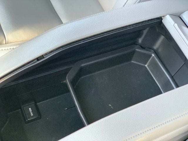 2019 Toyota Highlander XLE V6 FWD - 23030492 - 31