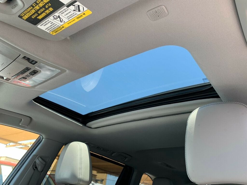 2019 Toyota Highlander XLE V6 FWD - 23030492 - 33