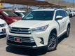 2019 Toyota Highlander XLE V6 FWD - 23030492 - 3