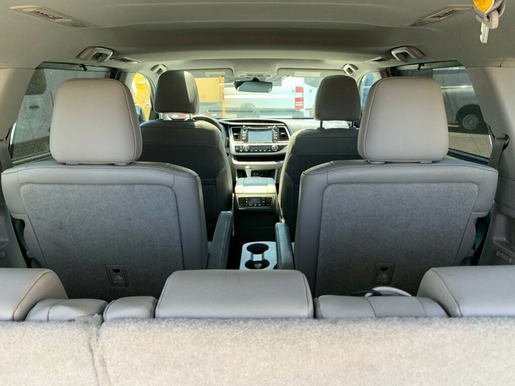2019 Toyota Highlander XLE V6 FWD - 23030492 - 43