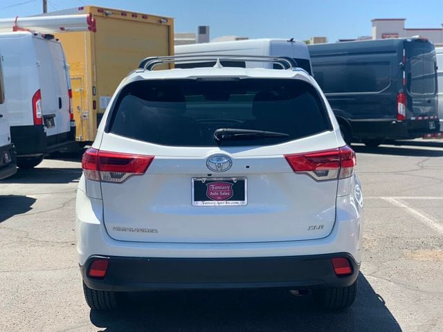 2019 Toyota Highlander XLE V6 FWD - 23030492 - 7