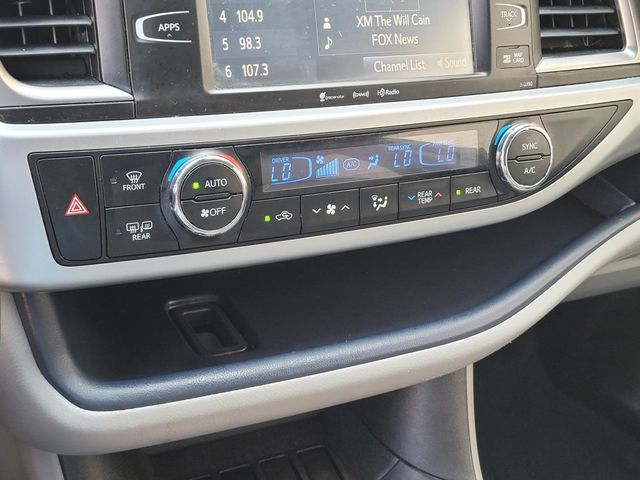 2019 Toyota Highlander XLE V6 FWD - 22821545 - 21