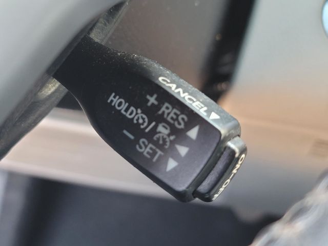 2019 Toyota Highlander XLE V6 FWD - 22821545 - 27