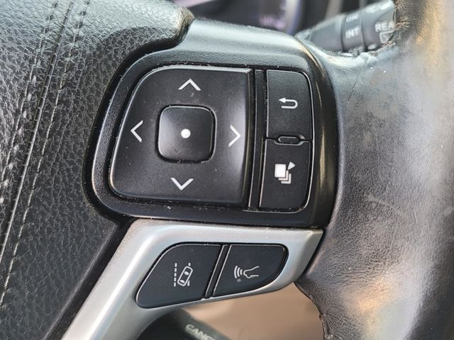 2019 Toyota Highlander XLE V6 FWD - 22821545 - 28