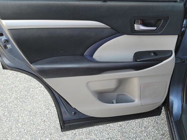 2019 Toyota Highlander XLE V6 FWD - 22821545 - 35