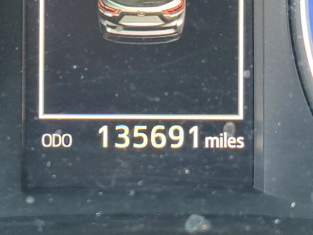 2019 Toyota Highlander XLE V6 FWD - 22821545 - 39