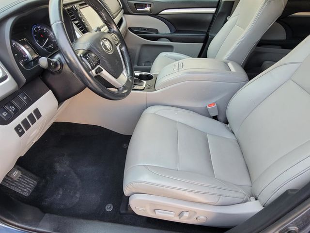 2019 Toyota Highlander XLE V6 FWD - 22821545 - 5