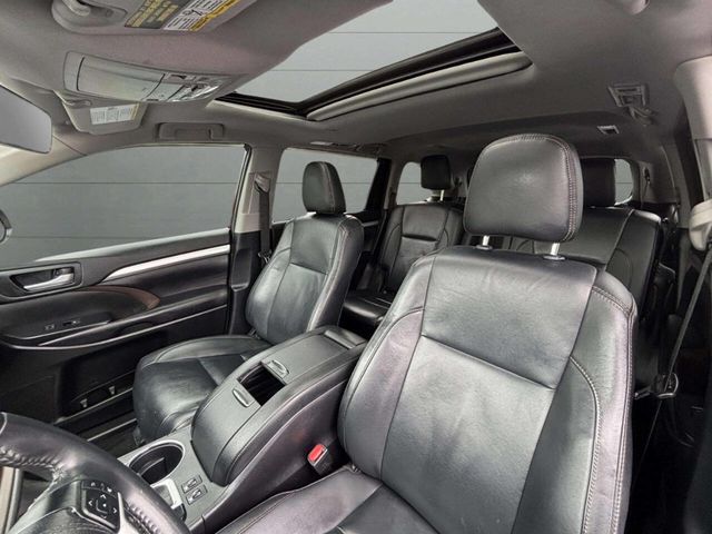 2019 Toyota Highlander XLE V6 FWD - 22935106 - 12