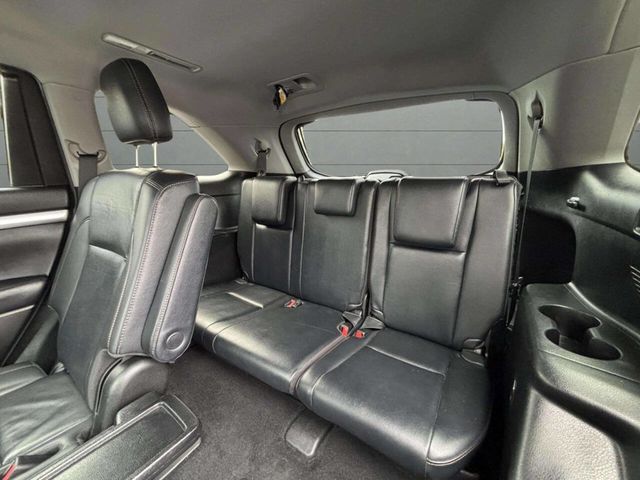 2019 Toyota Highlander XLE V6 FWD - 22935106 - 15