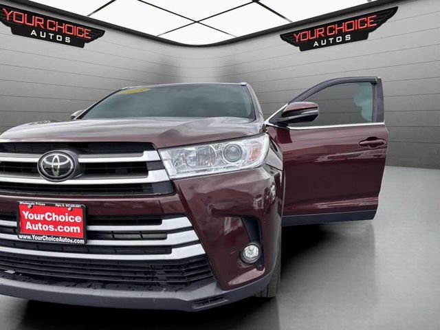 2019 Toyota Highlander XLE V6 FWD - 22935106 - 8