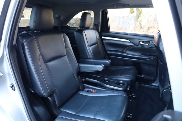 2019 Toyota Highlander XLE V6 FWD - 22908433 - 20