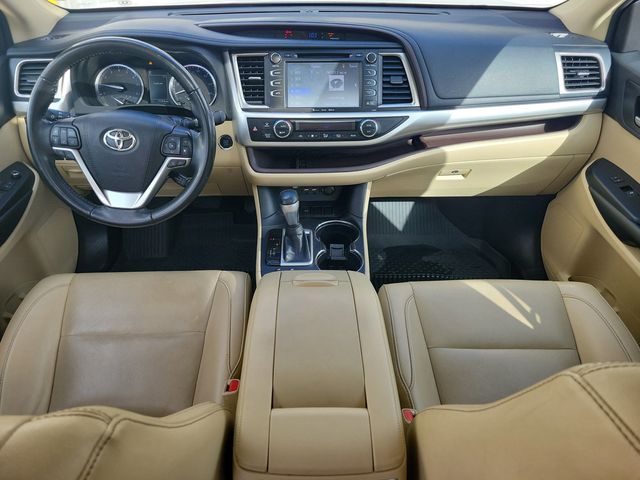 2019 Toyota Highlander XLE V6 FWD - 22962447 - 13