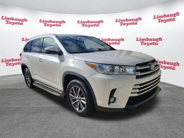 2019 Toyota Highlander XLE V6 FWD - 22962447 - 21