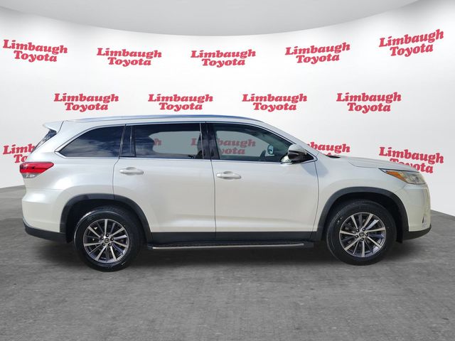 2019 Toyota Highlander XLE V6 FWD - 22962447 - 24