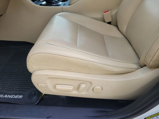 2019 Toyota Highlander XLE V6 FWD - 22962447 - 4