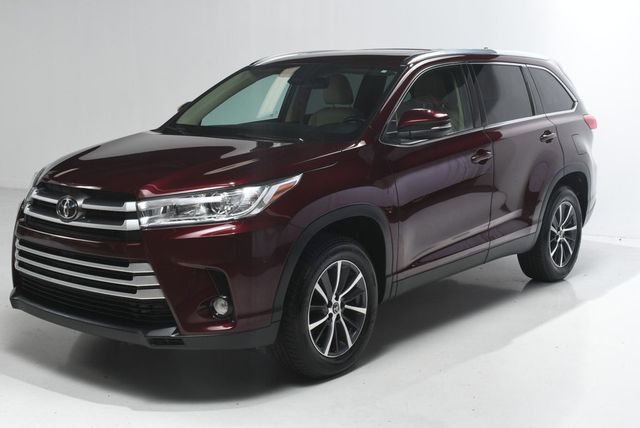 2019 Toyota Highlander XLE V6 FWD - 22368286 - 1