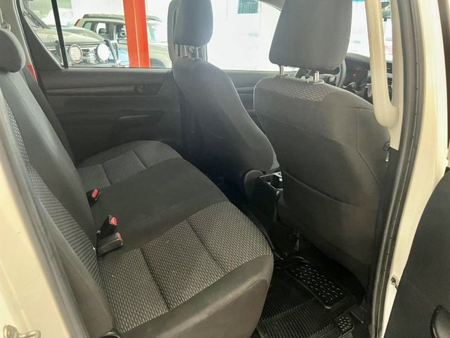 2019 Toyota Hilux 2.4 4x4 5 Speed 4x4 - 22924370 - 10