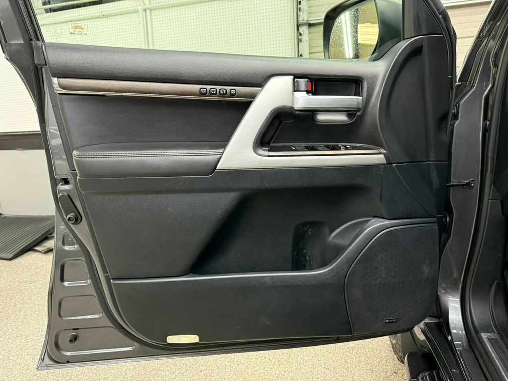 2019 Toyota Land Cruiser 200 Series Land Cruiser, 5.7L V8, Wescott Designs Rack  - 23046263 - 19