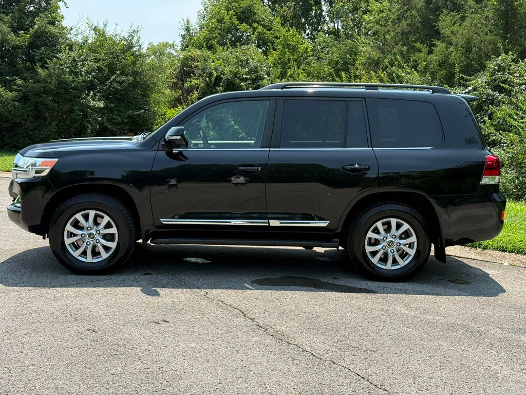 2019 Toyota Land Cruiser Heated&Cooled Seats/Blind SpotMonitor/JBL Audio/Lane Keep Assist - 23056050 - 2