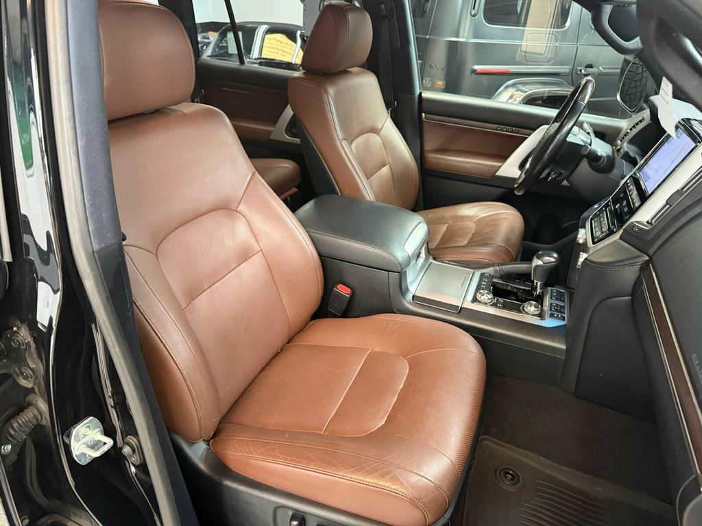 2019 Toyota Land Cruiser Heated&Cooled Seats/Blind SpotMonitor/JBL Audio/Lane Keep Assist - 23056050 - 32