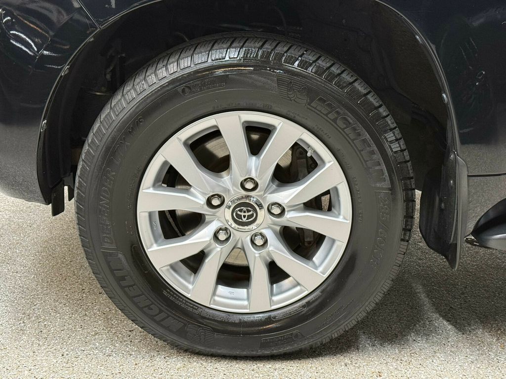 2019 Toyota Land Cruiser Heated&Cooled Seats/Blind SpotMonitor/JBL Audio/Lane Keep Assist - 23056050 - 33