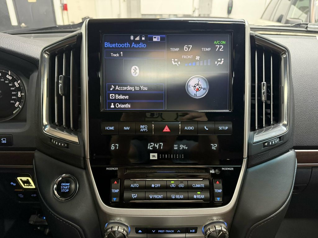 2019 Toyota Land Cruiser Heated&Cooled Seats/Blind SpotMonitor/JBL Audio/Lane Keep Assist - 23080958 - 12