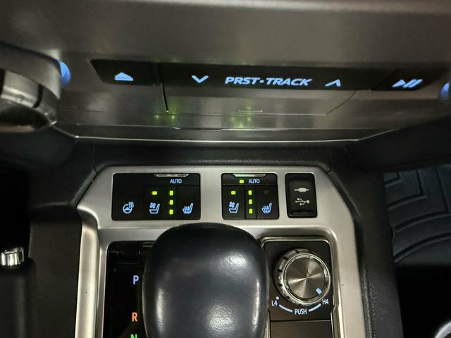 2019 Toyota Land Cruiser Heated&Cooled Seats/Blind SpotMonitor/JBL Audio/Lane Keep Assist - 23080958 - 15