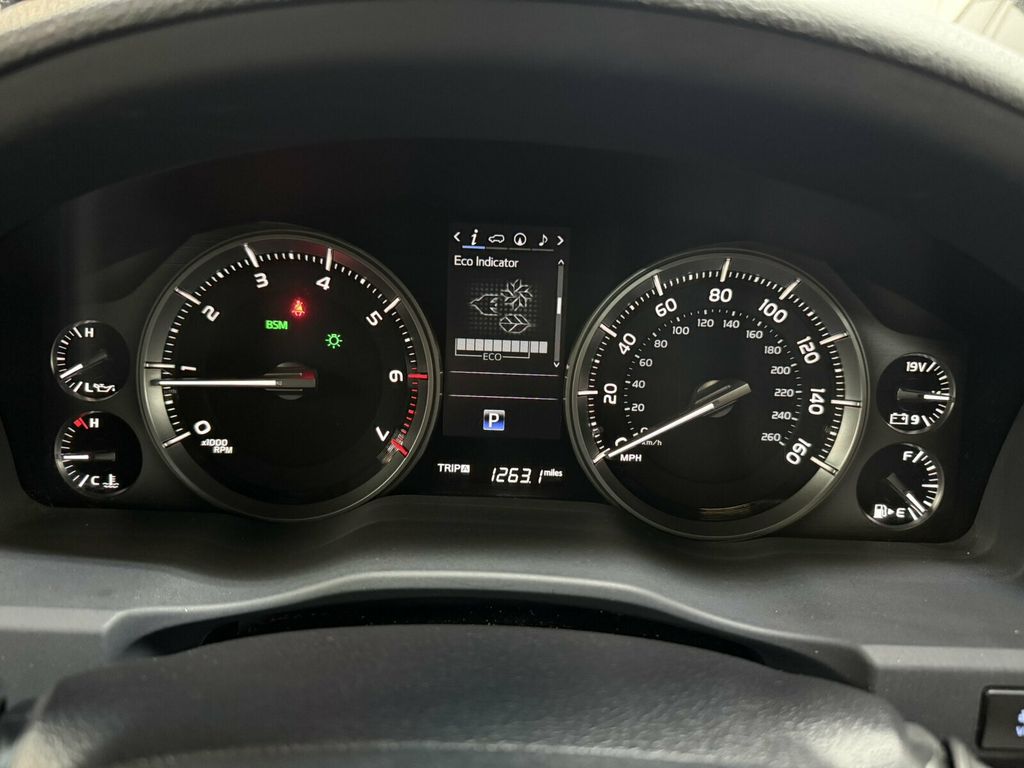 2019 Toyota Land Cruiser Heated&Cooled Seats/Blind SpotMonitor/JBL Audio/Lane Keep Assist - 23080958 - 17