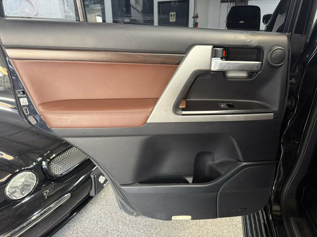 2019 Toyota Land Cruiser Heated&Cooled Seats/Blind SpotMonitor/JBL Audio/Lane Keep Assist - 23080958 - 21