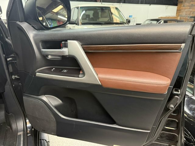 2019 Toyota Land Cruiser Heated&Cooled Seats/Blind SpotMonitor/JBL Audio/Lane Keep Assist - 23080958 - 31