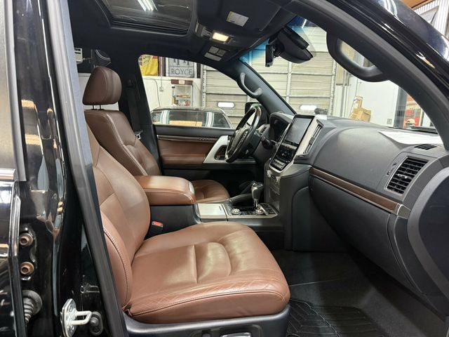 2019 Toyota Land Cruiser Heated&Cooled Seats/Blind SpotMonitor/JBL Audio/Lane Keep Assist - 23080958 - 32